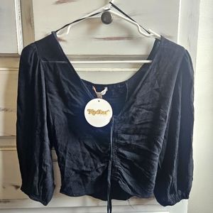 Crop half sleeve top